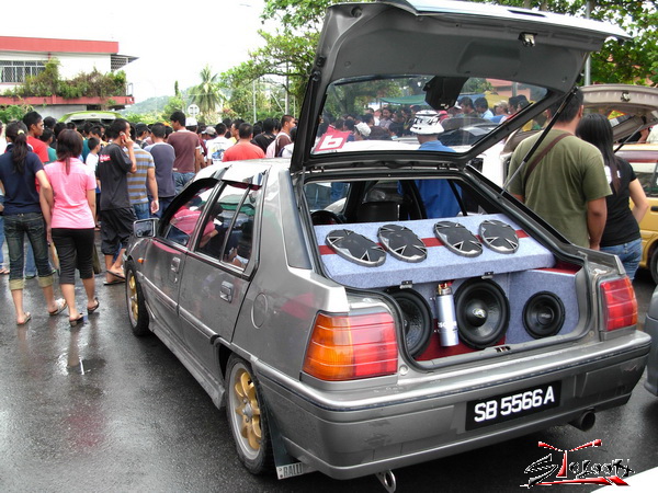 sound system kereta